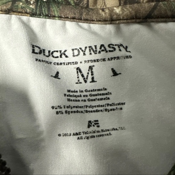 Duck Dynasty Girl Realtree Camo Sz M Long Sleeve 1/2 Zip Pullover Shirt Stretch - Picture 3 of 3